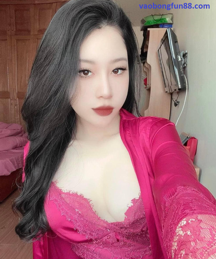 Hot girl Sài Thành